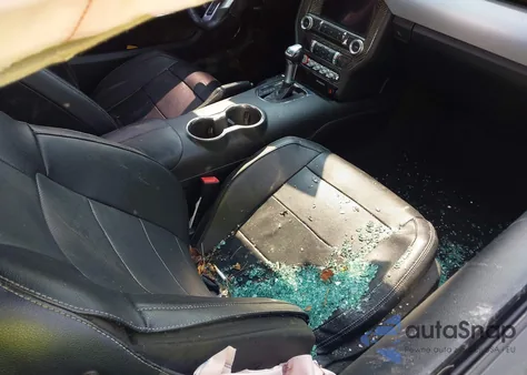 2016 Ford Mustang Gt Premium z USA, uszkodzony, nr VIN 1FA6P8CFXG5201055